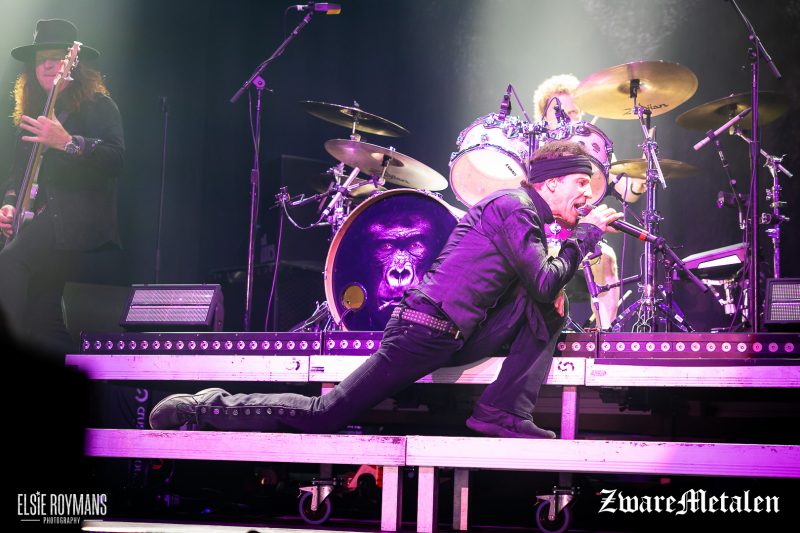 Extreme live in de 013 te Tilburg door Elsie Roymans voor Zware Metalen