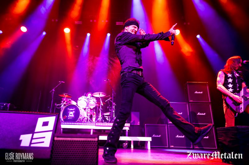 Extreme live in de 013 te Tilburg door Elsie Roymans voor Zware Metalen