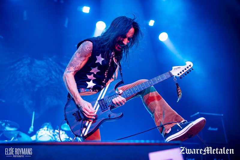 Extreme live in de 013 te Tilburg door Elsie Roymans voor Zware Metalen