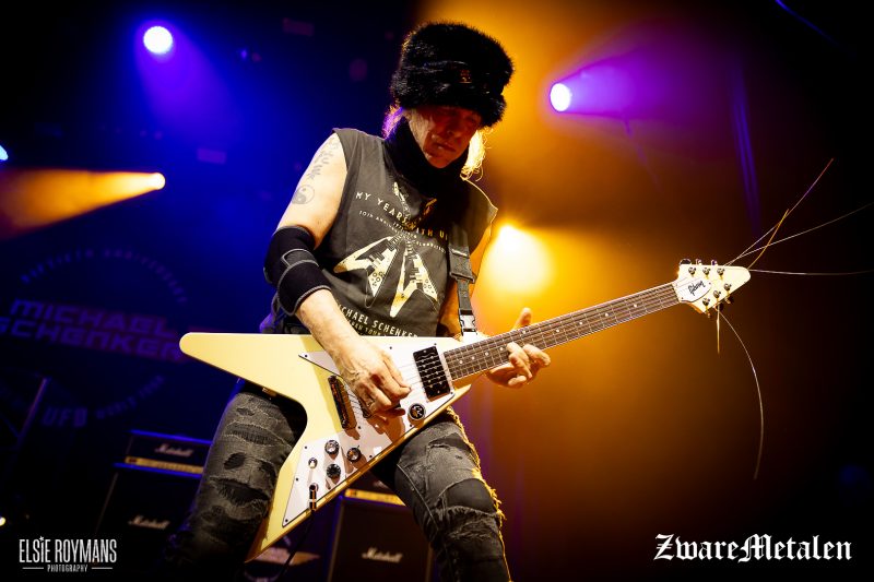 Michael Schenker live in de 013 te Tilburg door Elsie Roymans voor Zware Metalen