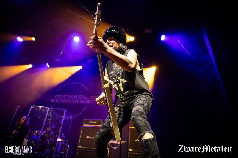 Michael Schenker live in de 013 te Tilburg door Elsie Roymans voor Zware Metalen