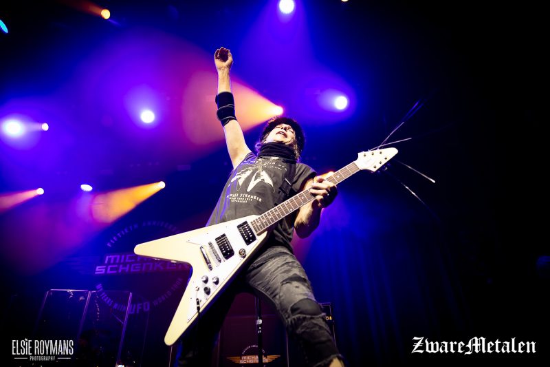 Michael Schenker live in de 013 te Tilburg door Elsie Roymans voor Zware Metalen