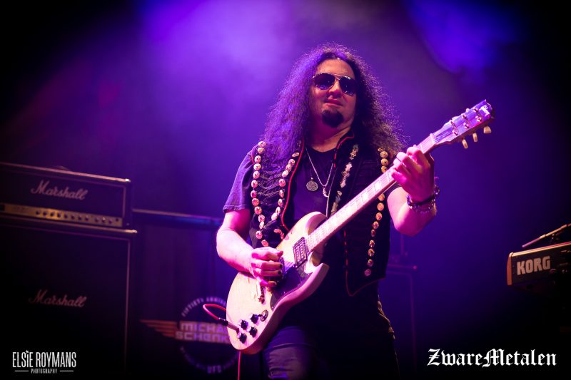 Rook Road live in de 013 te Tilburg door Elsie Roymans voor Zware Metalen