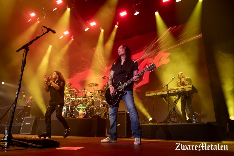 Savatage live in de 013 te Tilburg gefotografeerd door Elsie Roymans voor Zware Metalen