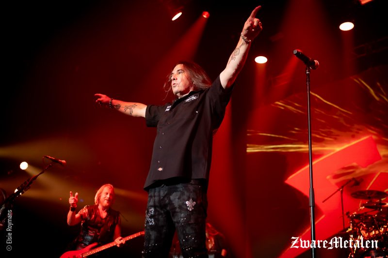 Savatage live in de 013 te Tilburg gefotografeerd door Elsie Roymans voor Zware Metalen