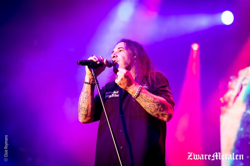 Savatage live in de 013 te Tilburg gefotografeerd door Elsie Roymans voor Zware Metalen