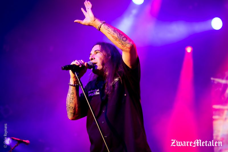 Savatage live in de 013 te Tilburg gefotografeerd door Elsie Roymans voor Zware Metalen
